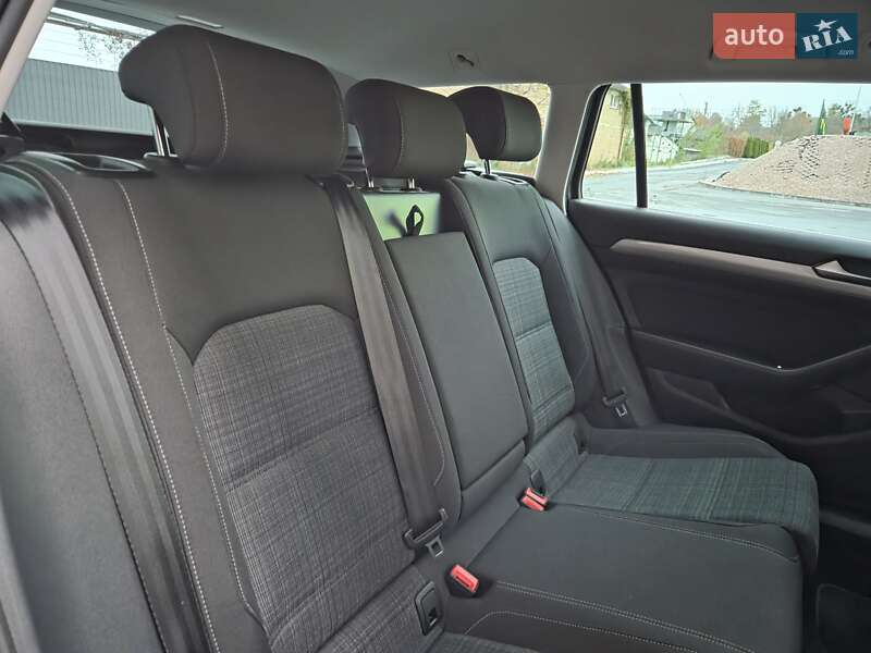 Универсал Volkswagen Passat 2021 в Виннице фото 156 Универсал Volkswagen Passat 2021 в Виннице