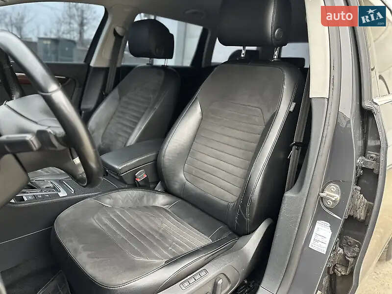 Універсал Volkswagen Passat 2011 в Сарнах