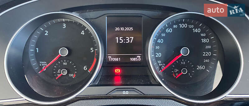 Універсал Volkswagen Passat 2015 в Львові