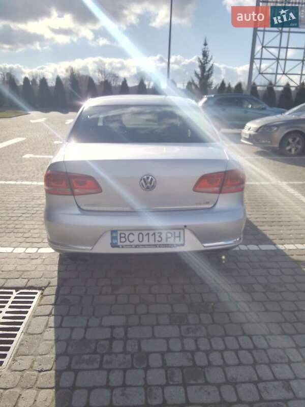 Седан Volkswagen Passat 2012 в Львове фото 5 Седан Volkswagen Passat 2012 в Львове