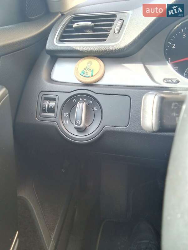 Седан Volkswagen Passat 2012 в Львове фото 11 Седан Volkswagen Passat 2012 в Львове