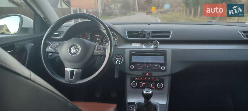 Седан Volkswagen Passat 2011 в Дрогобыче фото 12 Седан Volkswagen Passat 2011 в Дрогобыче