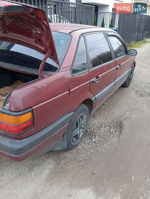 Седан Volkswagen Passat 1990 в Львове фото Седан Volkswagen Passat 1990 в Львове