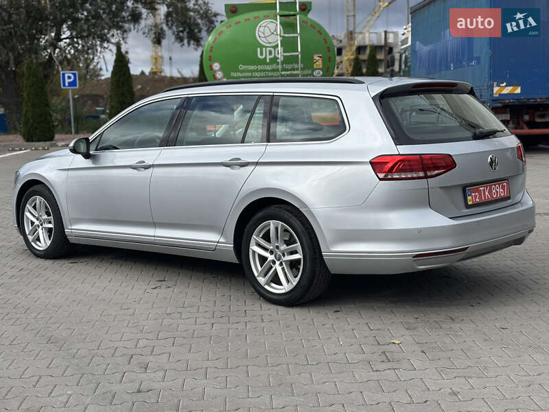 Универсал Volkswagen Passat 2017 в Житомире