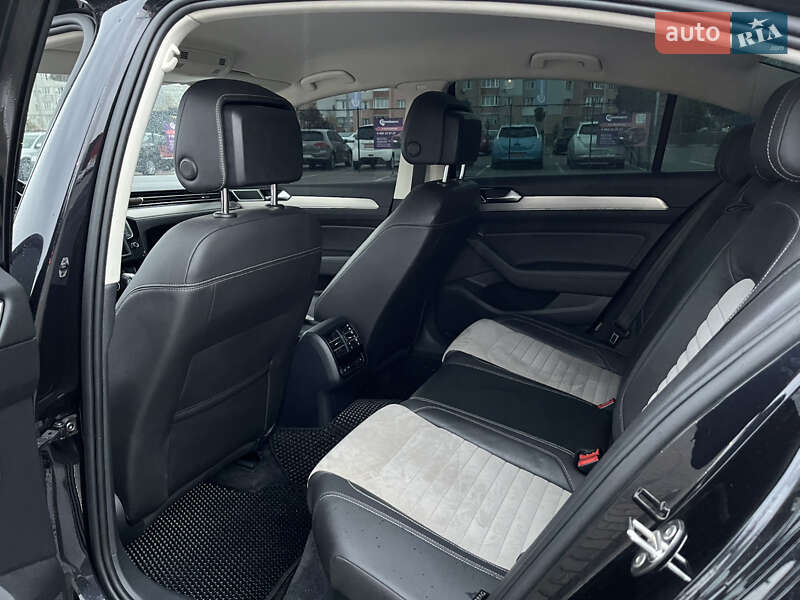 Седан Volkswagen Passat 2015 в Вінниці