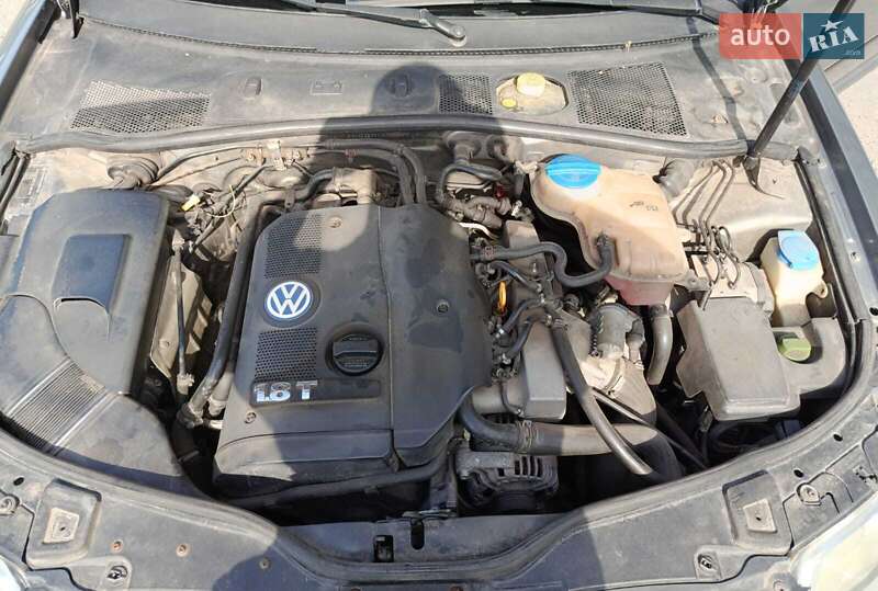 Седан Volkswagen Passat 2001 в Безлюдовке