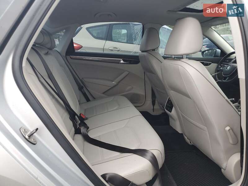 Седан Volkswagen Passat 2017 в Львове фото 10 Седан Volkswagen Passat 2017 в Львове