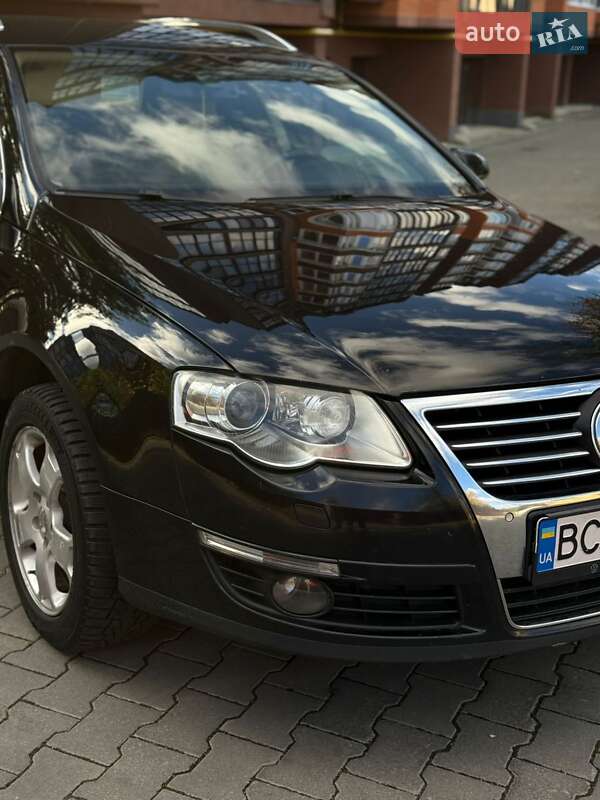 Универсал Volkswagen Passat 2008 в Стрые