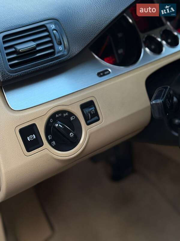 Универсал Volkswagen Passat 2008 в Стрые