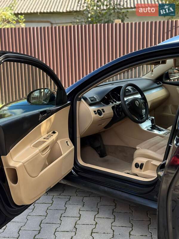 Универсал Volkswagen Passat 2008 в Стрые