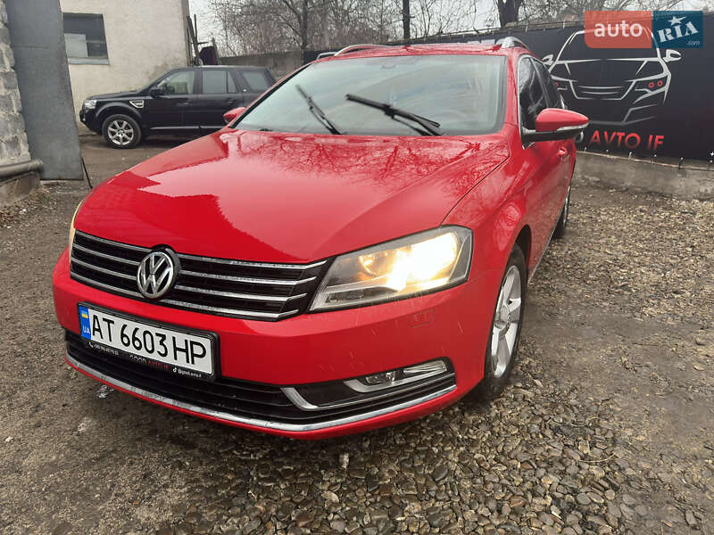 Універсал Volkswagen Passat 2012 в Івано-Франківську