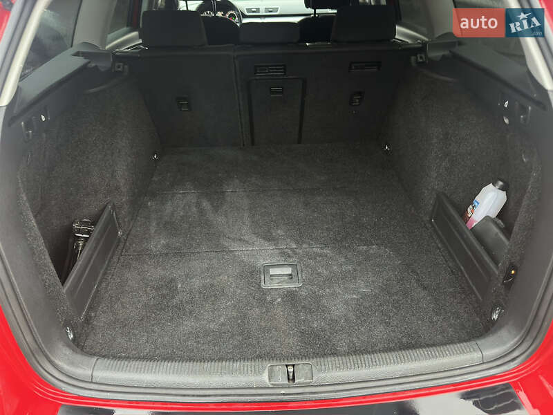 Універсал Volkswagen Passat 2012 в Івано-Франківську