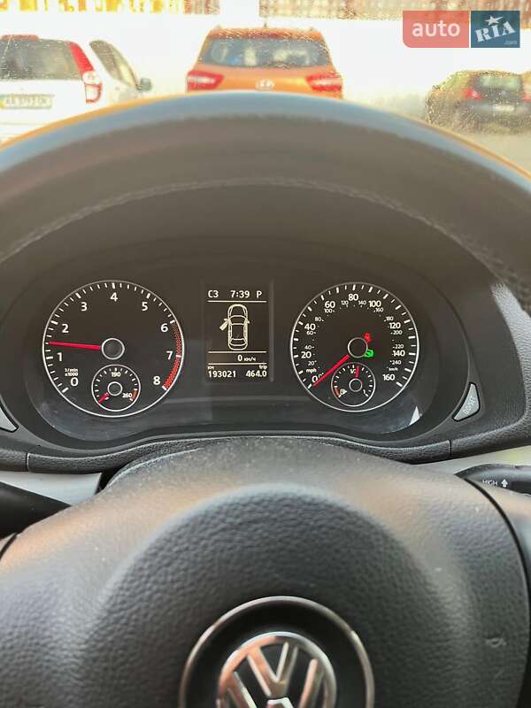Седан Volkswagen Passat 2012 в Киеве