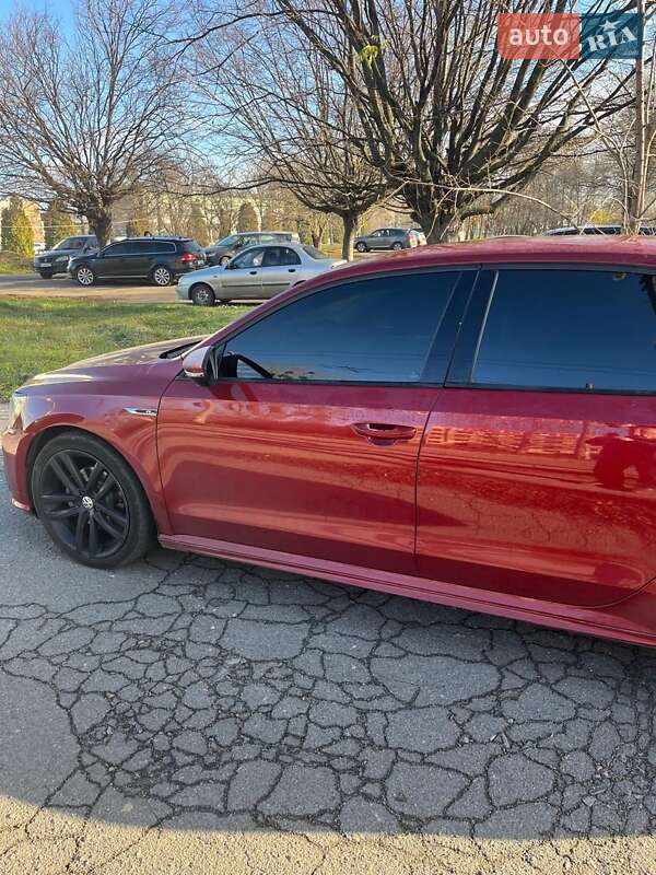 Седан Volkswagen Passat 2018 в Киеве фото 2 Седан Volkswagen Passat 2018 в Киеве
