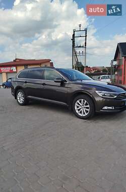 Універсал Volkswagen Passat 2015 в Івано-Франківську