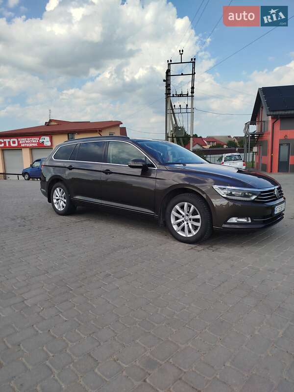 Универсал Volkswagen Passat 2015 в Ивано-Франковске