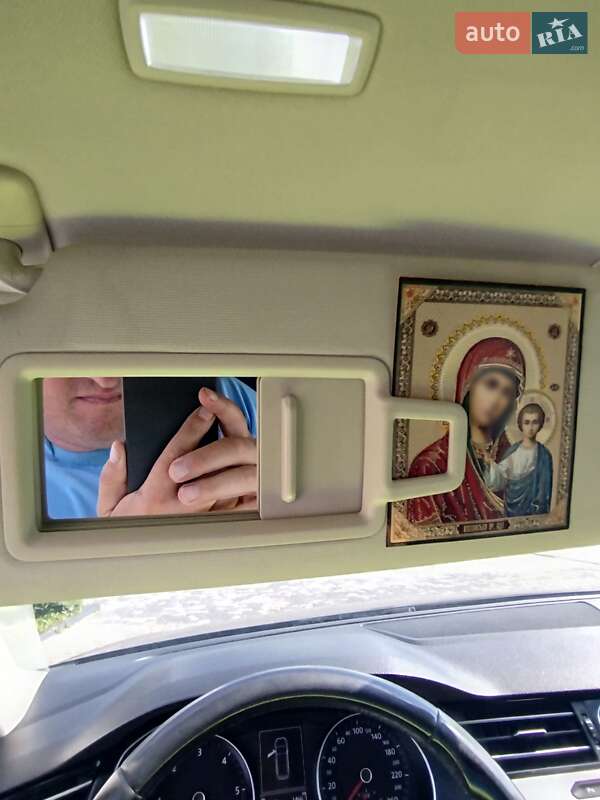 Универсал Volkswagen Passat 2015 в Ивано-Франковске