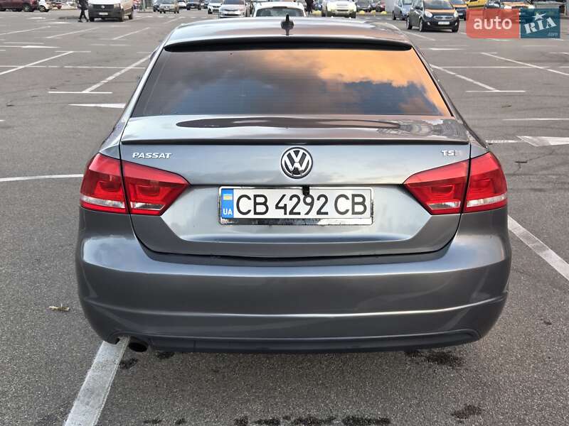 Седан Volkswagen Passat 2015 в Киеве