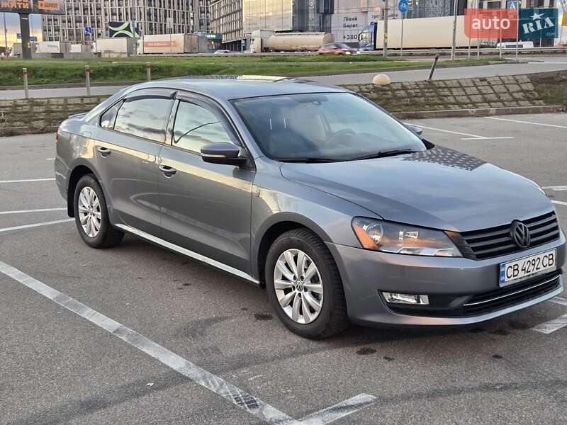 Седан Volkswagen Passat 2015 в Киеве