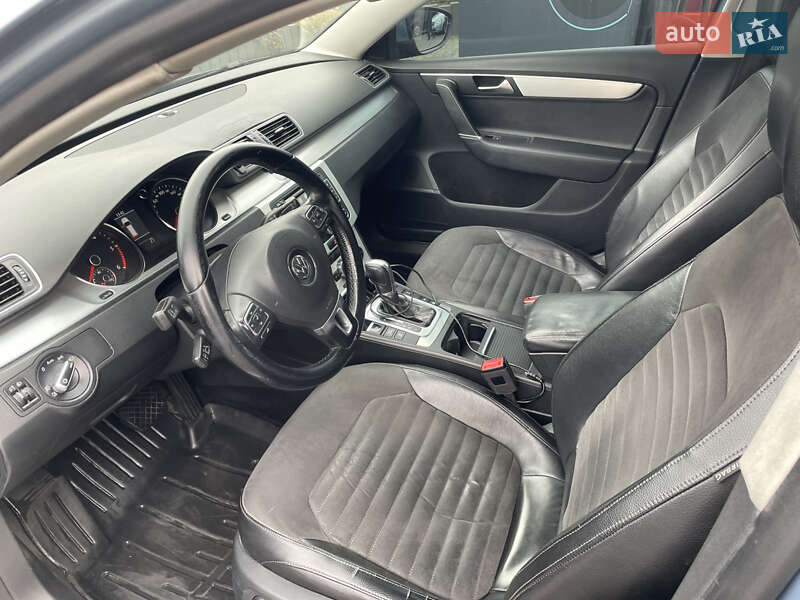 Универсал Volkswagen Passat 2013 в Львове