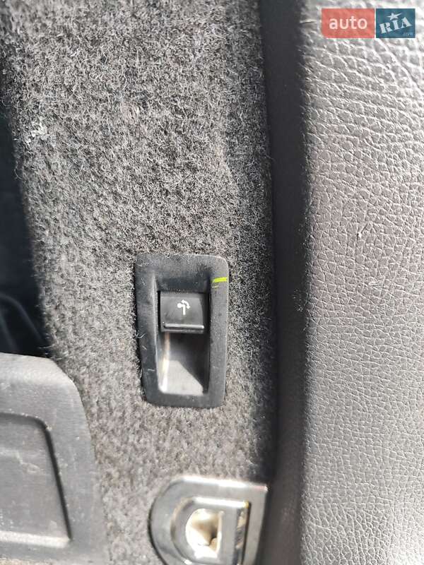 Универсал Volkswagen Passat 2011 в Кропивницком