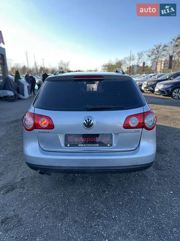 Универсал Volkswagen Passat 2010 в Белогородке