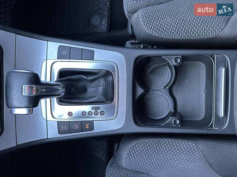 Универсал Volkswagen Passat 2010 в Белогородке