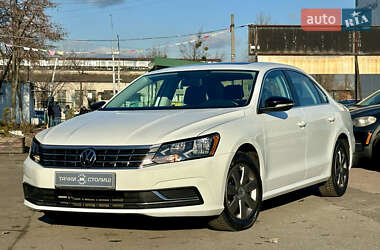 Седан Volkswagen Passat 2018 в Києві