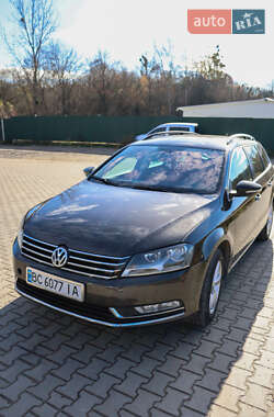 Универсал Volkswagen Passat 2013 в Львове
