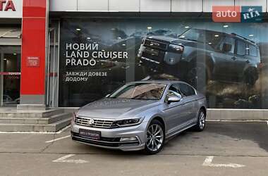 Седан Volkswagen Passat 2018 в Одесі