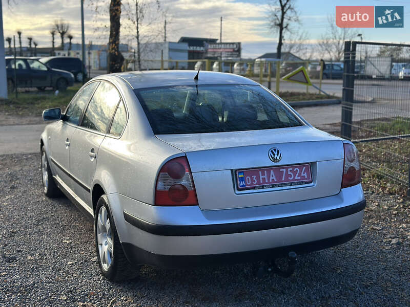 Седан Volkswagen Passat 2003 в Виннице