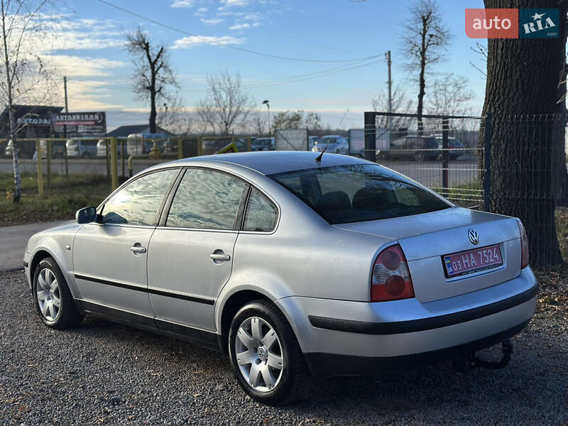 Седан Volkswagen Passat 2003 в Виннице