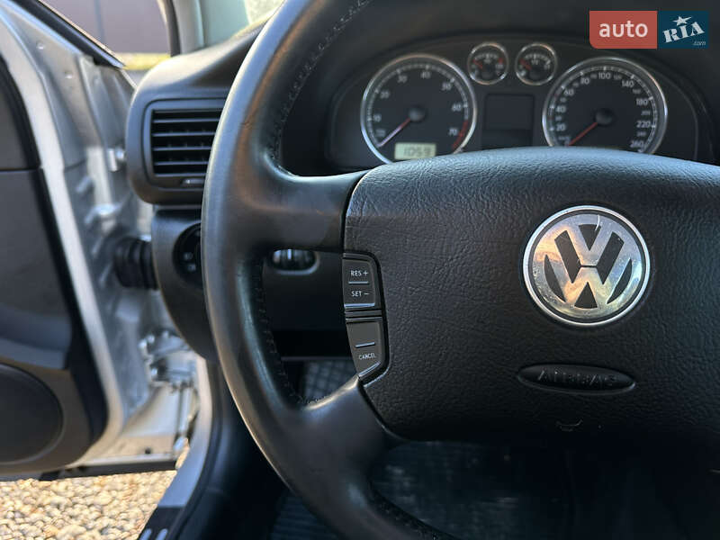 Седан Volkswagen Passat 2003 в Виннице