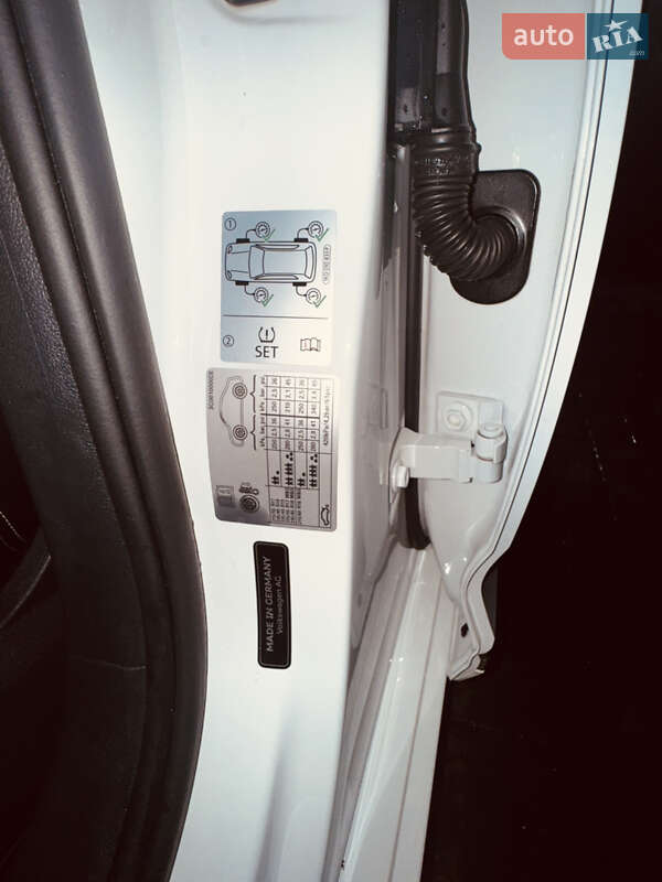 Седан Volkswagen Passat 2020 в Лозовой