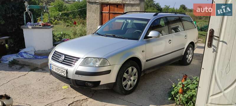Универсал Volkswagen Passat 2001 в Киеве
