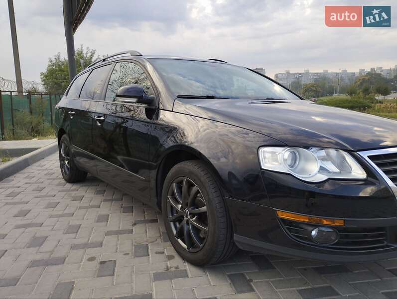Универсал Volkswagen Passat 2009 в Запорожье
