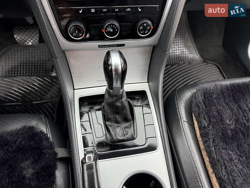 Седан Volkswagen Passat 2012 в Теребовле