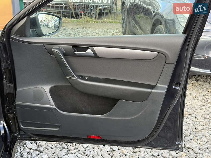 Универсал Volkswagen Passat 2014 в Стрые