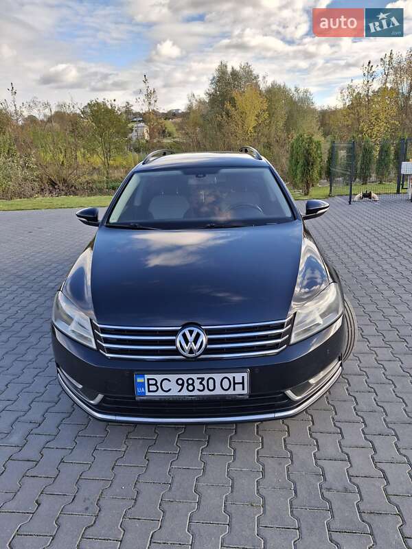 Универсал Volkswagen Passat 2012 в Тернополе