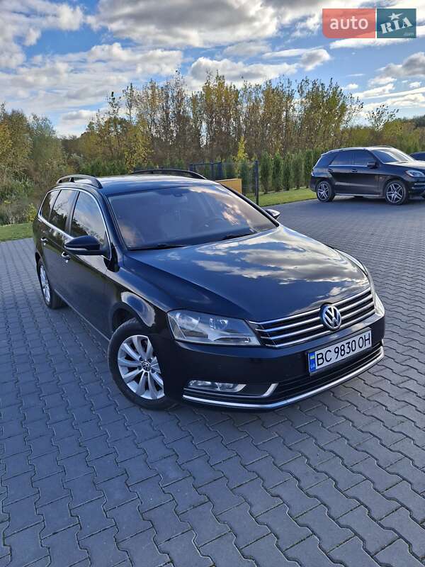 Универсал Volkswagen Passat 2012 в Тернополе