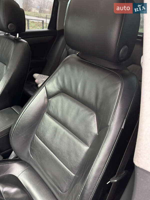 Универсал Volkswagen Passat 2012 в Вознесенске