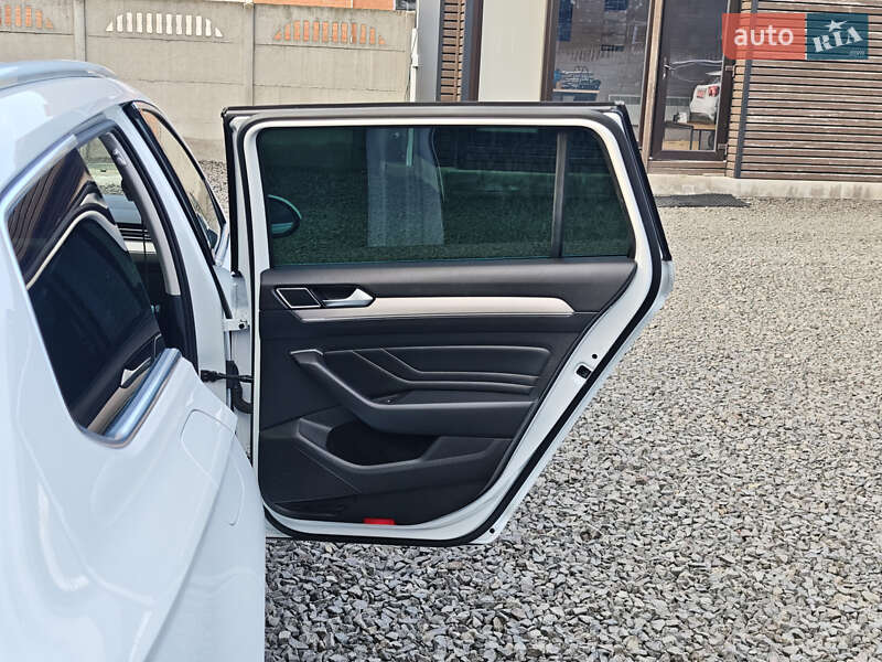 Универсал Volkswagen Passat 2021 в Луцке фото 67 Универсал Volkswagen Passat 2021 в Луцке