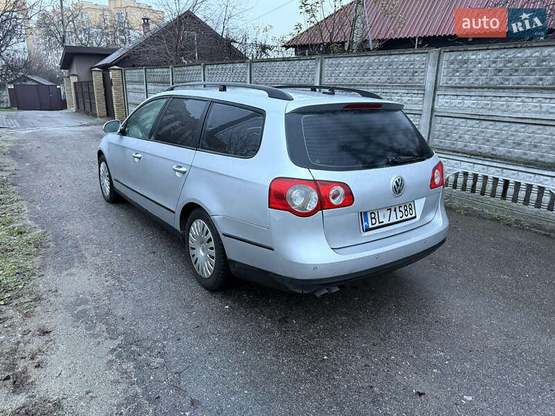 Универсал Volkswagen Passat 2006 в Киеве