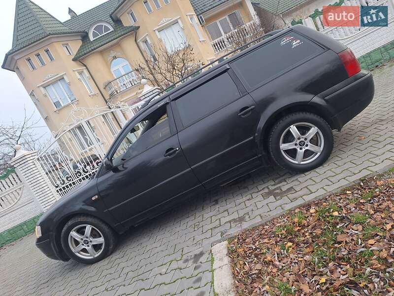 Универсал Volkswagen Passat 1998 в Черновцах