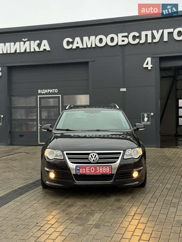 Универсал Volkswagen Passat 2010 в Одессе