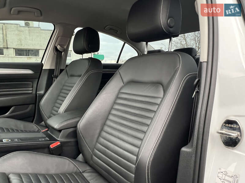 Седан Volkswagen Passat 2021 в Дрогобыче
