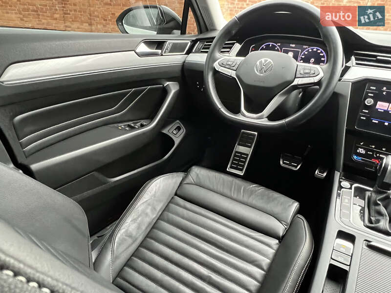 Седан Volkswagen Passat 2021 в Дрогобыче