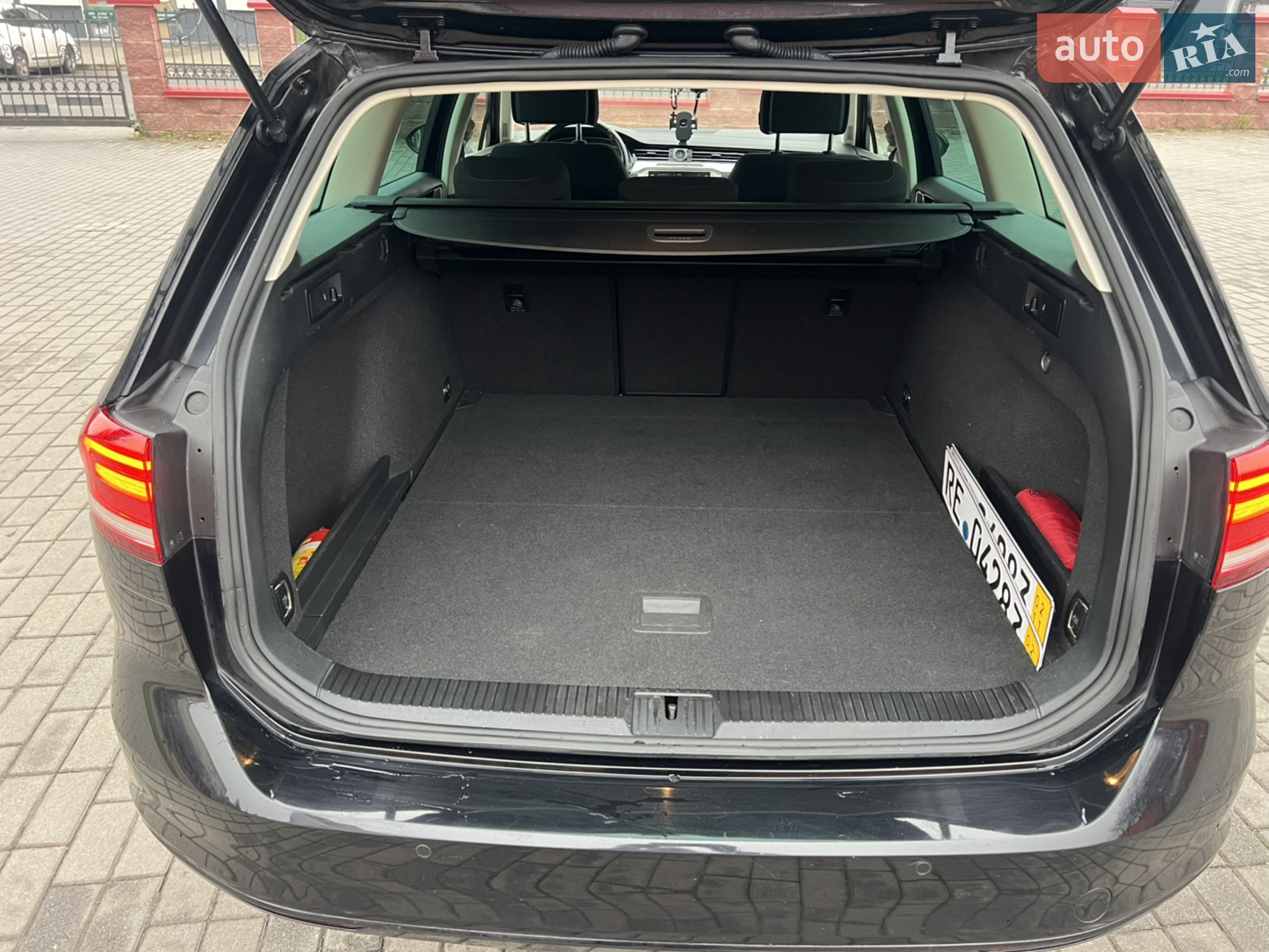 2019 Volkswagen Passat - мініатюра 12