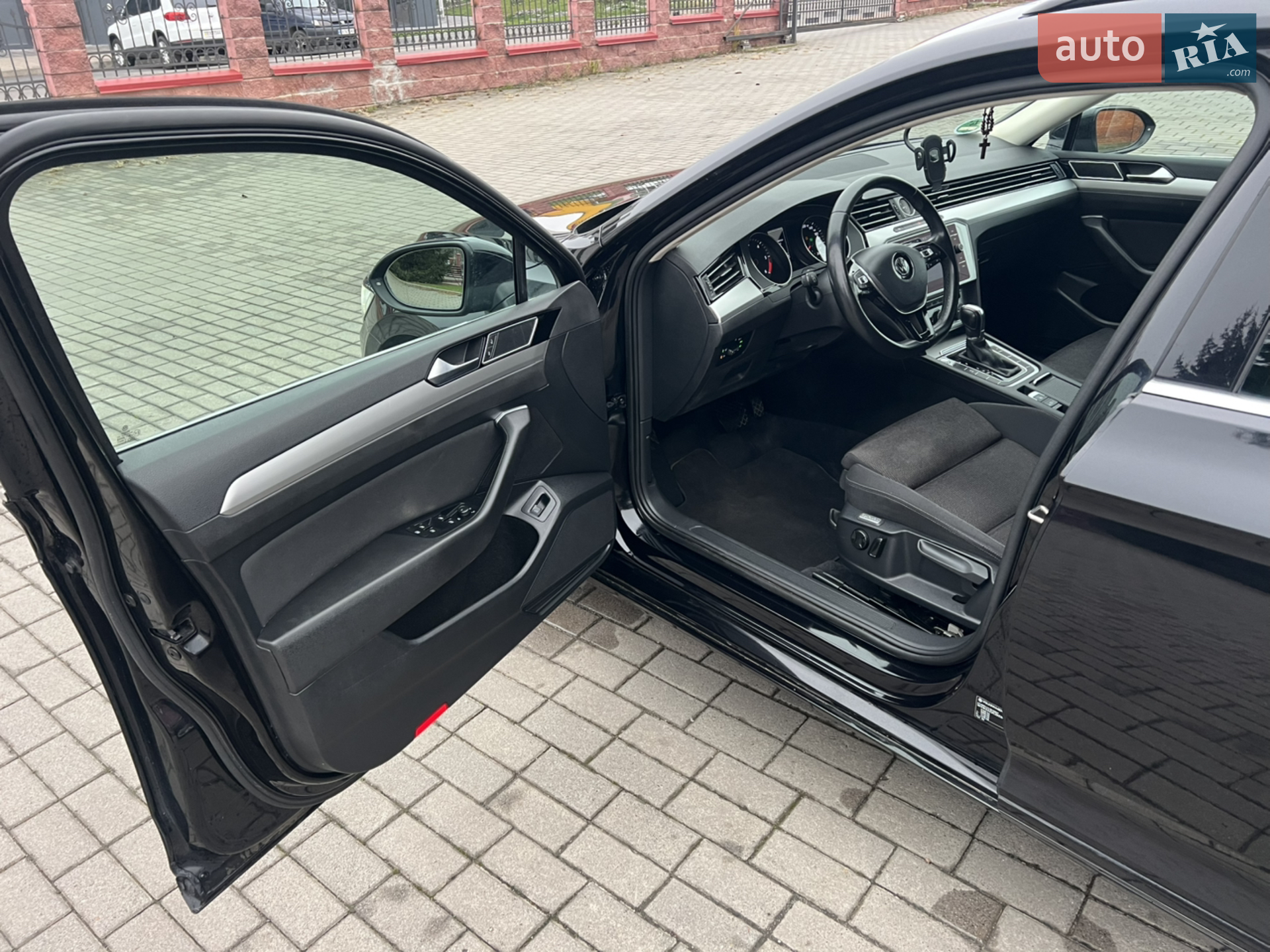 2019 Volkswagen Passat - мініатюра 16