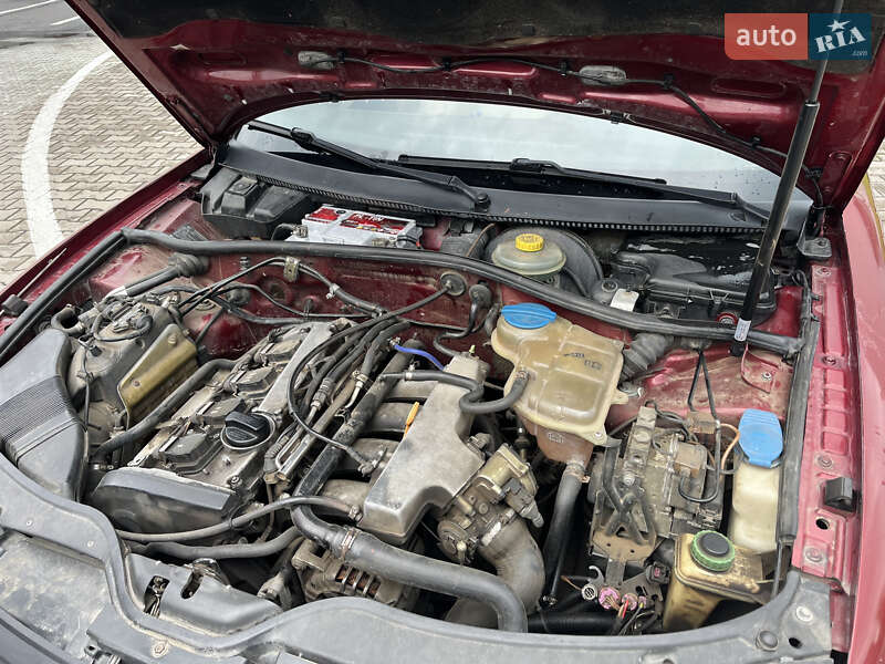 Седан Volkswagen Passat 1998 в Луцке